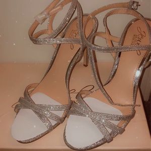 Jewel BADGLEY MISCHKA